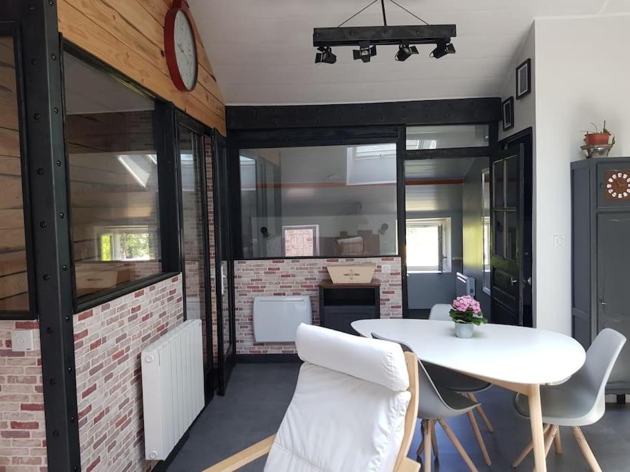 Petite Maison Type Loft En Plein Bourg D'Ambazac Екстер'єр фото